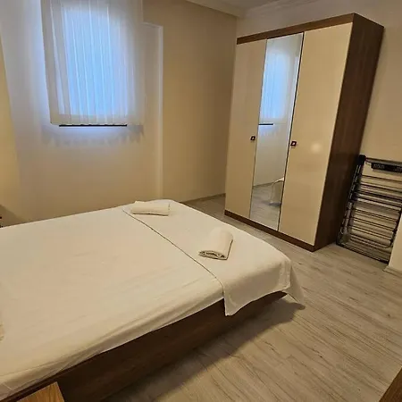 Апартаменты Riverside Suits- 1 Ile Evinizde Gibi *